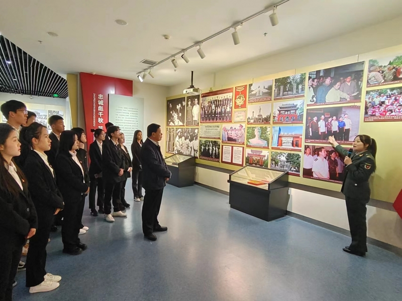 南阳师范学院组织开展“学习二十大 奋进新征程”“青马工程”大学生骨干培训班专题教育实践活动