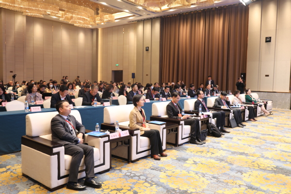 郑州铁路职业技术学院成功举办职业教育专业标准国际认证学术研讨会暨2023 UK ENIC国际专业标准评估认证第一次成果发布会
