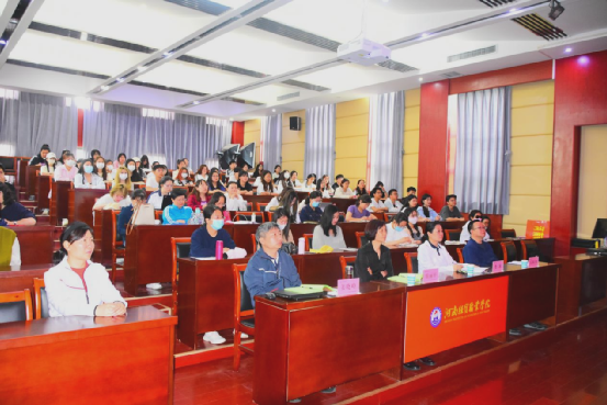 河南经贸职业学院设置分会场参加河南省青少年读书行动启动仪式