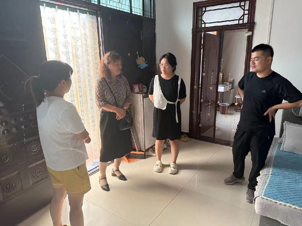 濮阳医学高等专科学校开展“资助政策乡村行”家庭经济困难学生入户走访活动