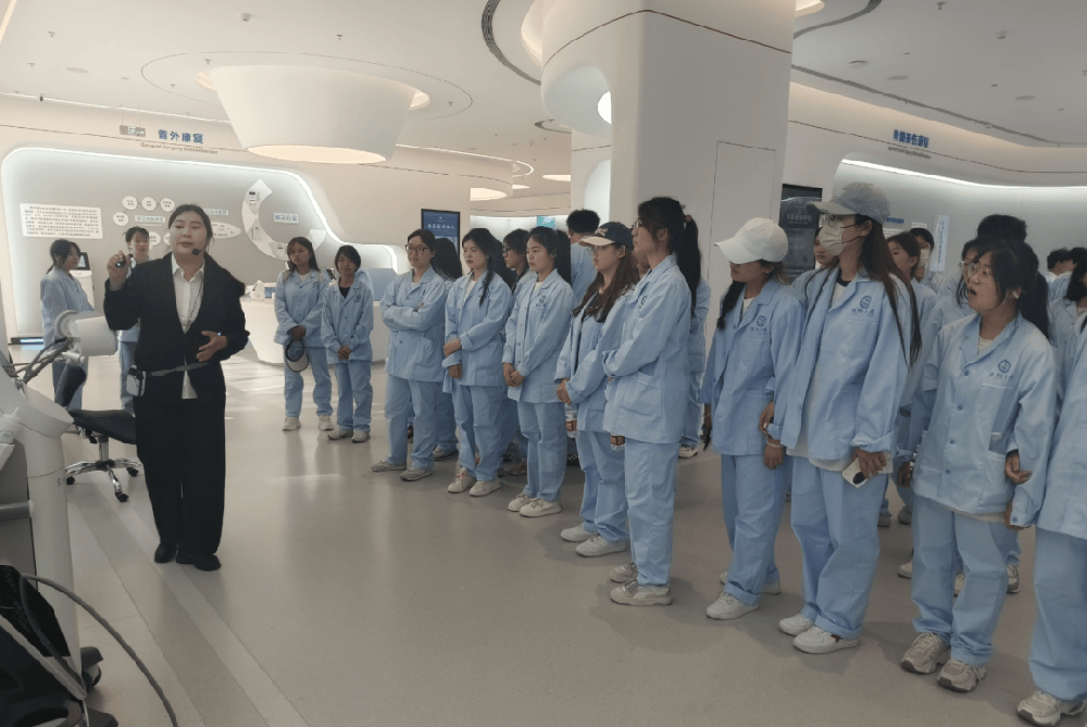 共筑康复人才培养新模式：濮阳医专与翔宇医疗携手开展校企合作体验日活动