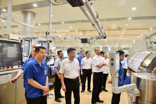 郑州轻工业大学校领导赴河南中烟工业有限责任公司走访调研暨访企拓岗