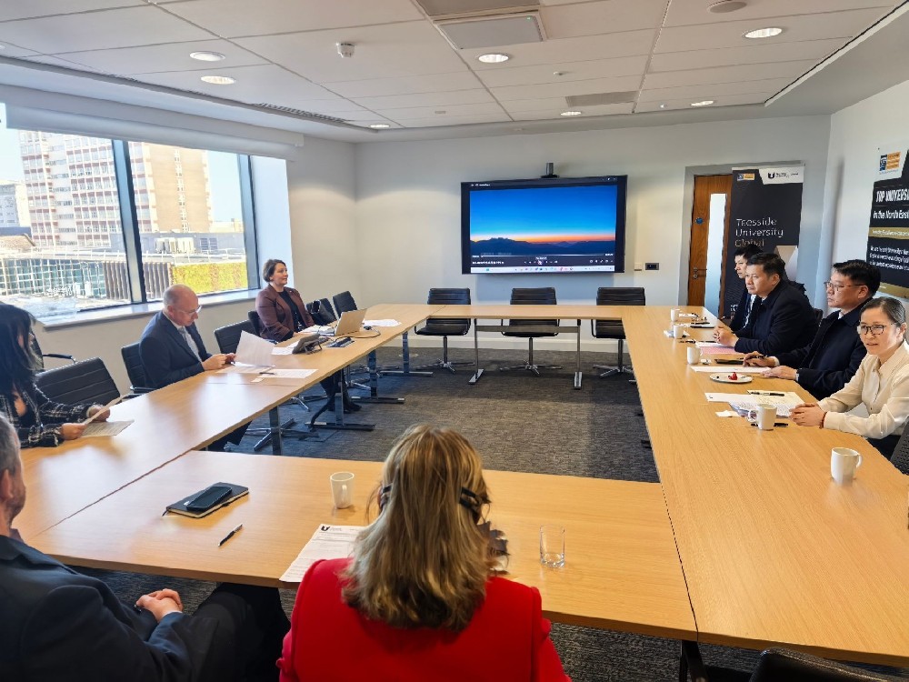 华北水利水电大学党委书记王笃波率团赴英国、荷兰交流访问