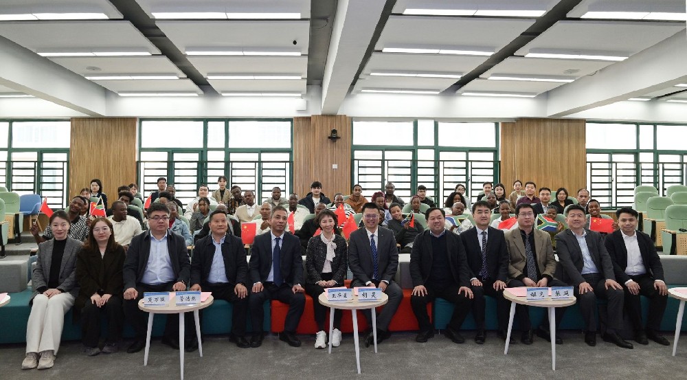 黄河水利职业技术大学举行南非公派来华留学全额奖学金项目2026级新生开学典礼