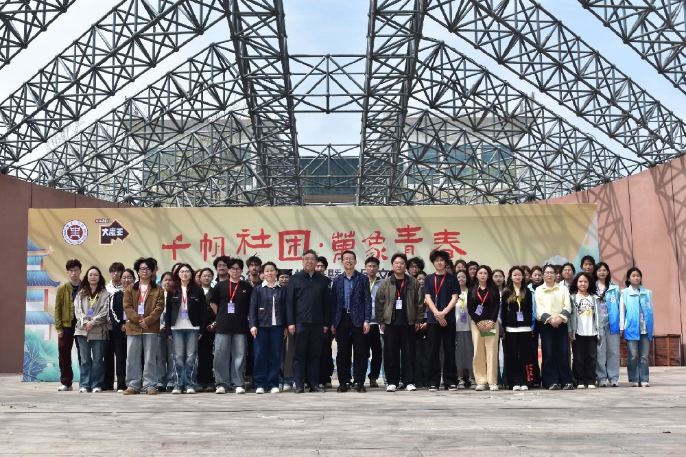 千帆社团展风采 万象青春绽芳华——中原工学院2026年社团文化节圆满落幕